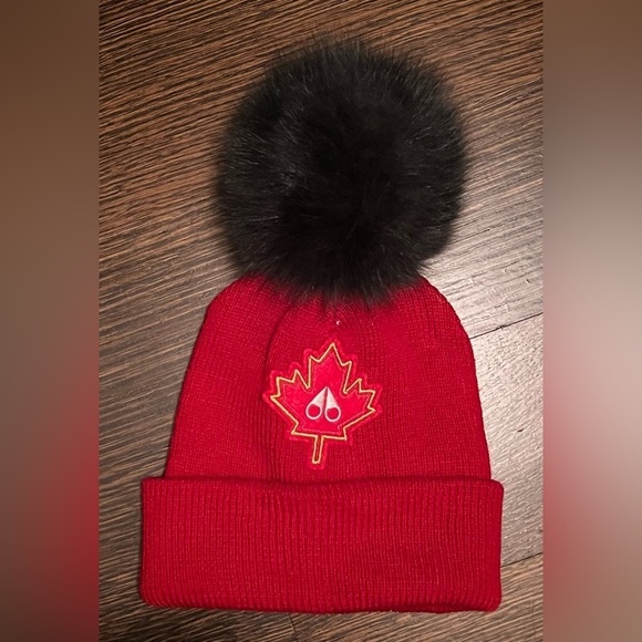 NWOT Moose Knuckle hat. Unisex. - Picture 1 of 3